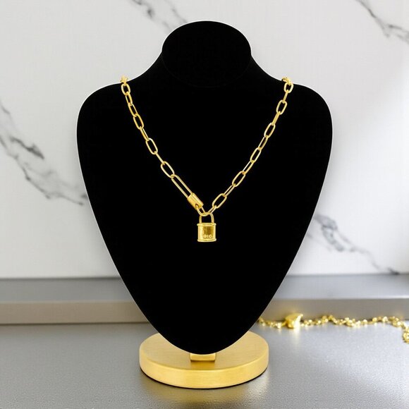 🆕️Padlock Pendant 18K Gold Plated Stainless Steel Trendy Layering Necklace - Picture 4 of 8